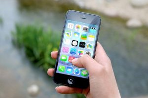 iphone-g623f08b64_640